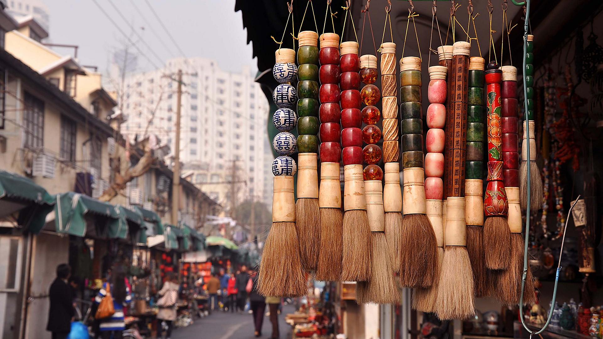 china-shanghai-calligraphy-brushes-market
