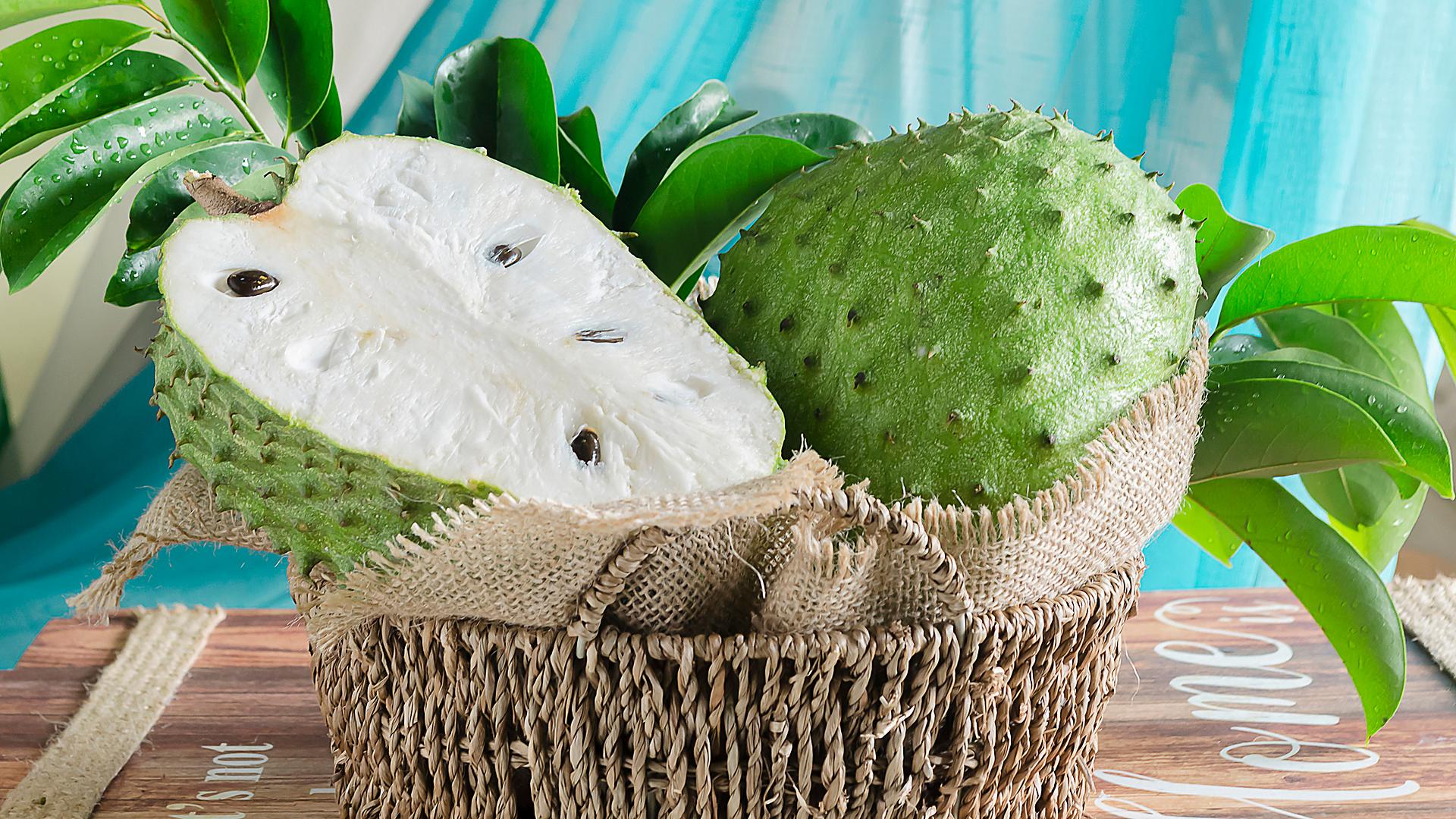 soursop-exotic-caribbean-fruit