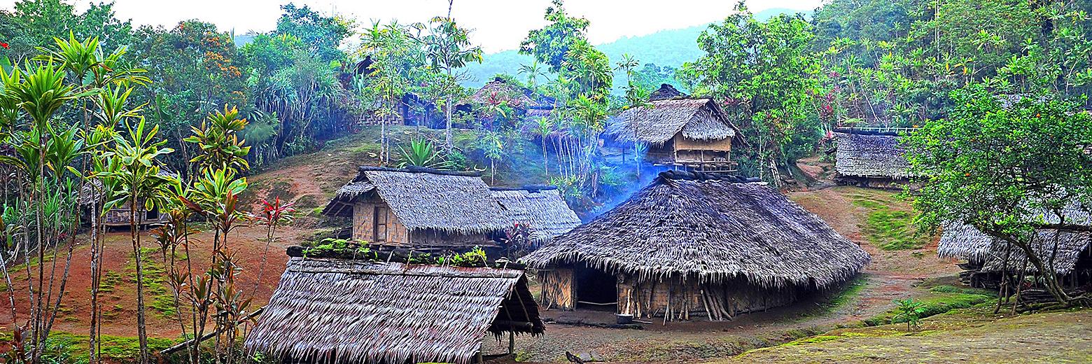 south-pacific-authentic-village