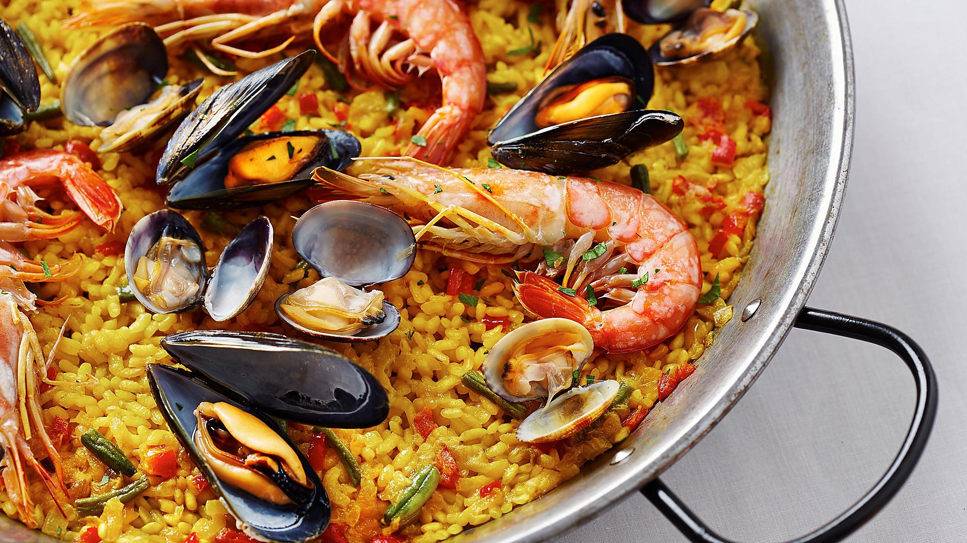 spanish-seafood-paella